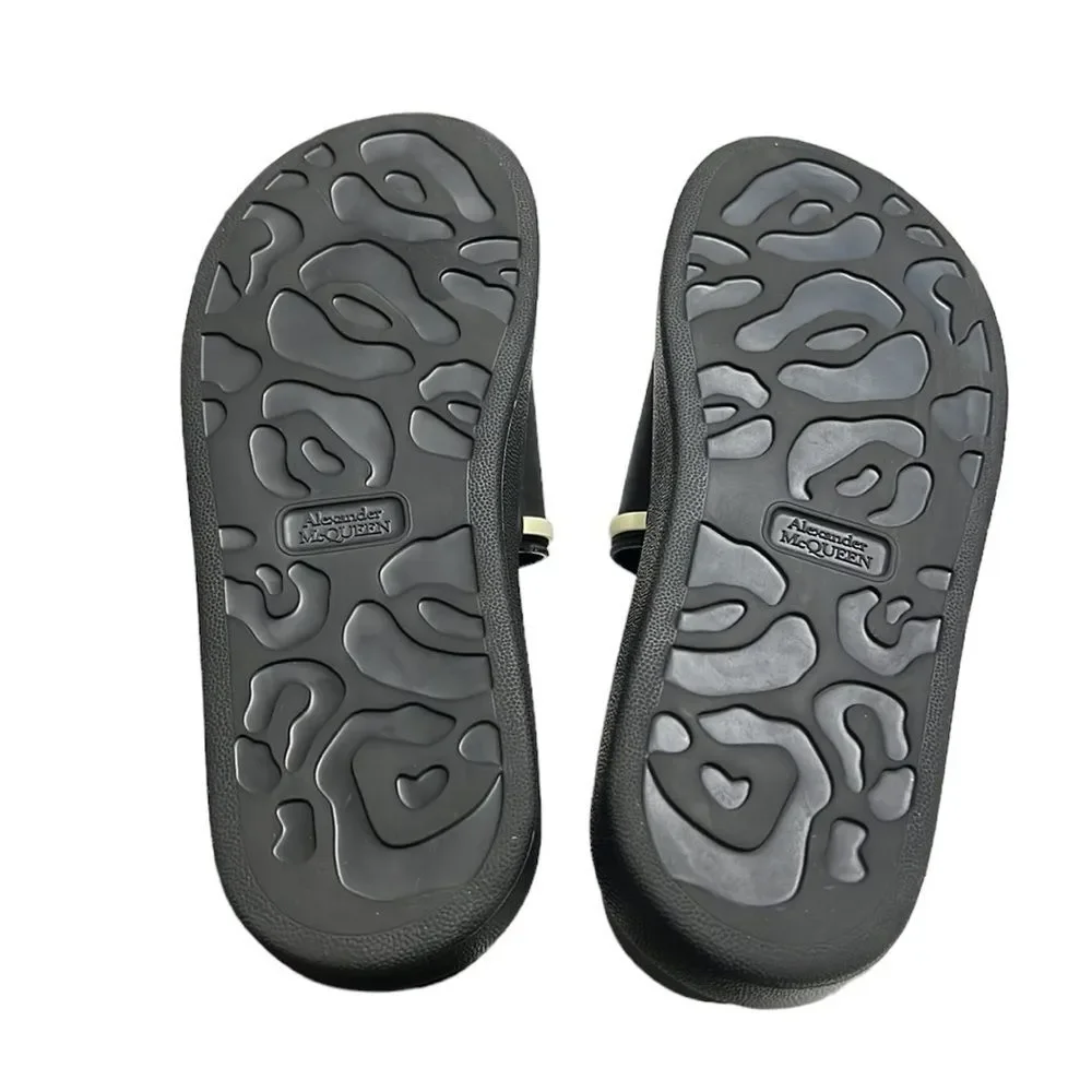 Alexander McQueen alexander mcqueen